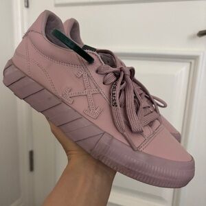 Off-White Women's Mauve Sneakers